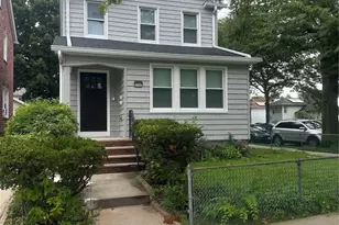 243-61 Mayda Rd, Rosedale, NY 11422 - Photo 1
