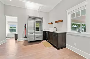 255 Asharoken Ave, Northport, NY 11768 - Photo 13