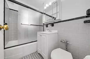 465 E Lincoln Ave, Mount Vernon, NY 10552 - Photo 9