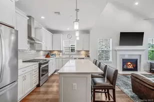14 Park Dr S, East Islip, NY 11730 - Photo 17