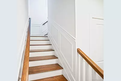 14 Park Drive S, East Islip, NY 11730 - Photo 11