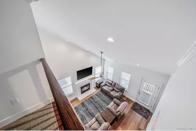 14 Park Drive S, East Islip, NY 11730 - Photo 27