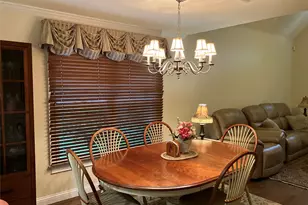 32 Coral Ln, Sayville, NY 11782 - Photo 7