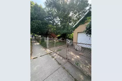 4200 E Tremont Avenue, Bronx, NY 10465 - Photo 15