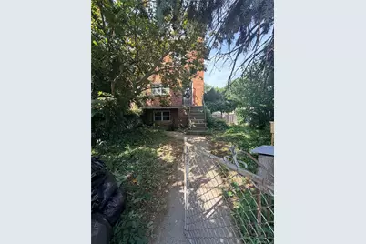 4200 E Tremont Avenue, Bronx, NY 10465 - Photo 1