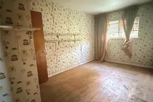 4200 E Tremont Ave, Bronx, NY 10465 - Photo 13