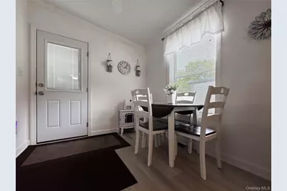 1800 Osborn Ave. Unit 1E Osborn, Riverhead, NY 11901 - Photo 7