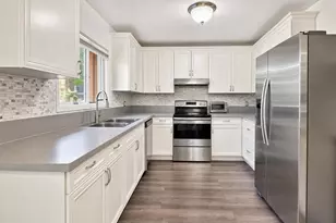 33 Buckingham Cir, Rock Hill, NY 12775 - Photo 9