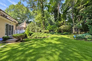 259 Astor Dr, Sayville, NY 11782 - Photo 33