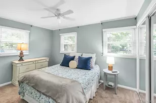 69 Squiretown Rd, Hampton Bays, NY 11946 - Photo 15
