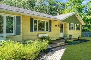 69 Squiretown Rd, Hampton Bays, NY 11946 - Photo 5