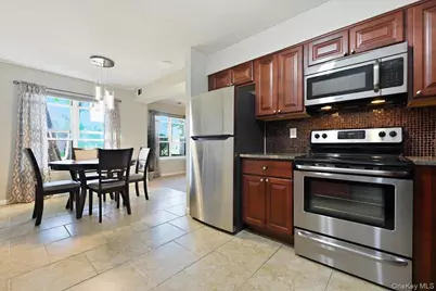 175 Main Avenue #167, Wheatley Heights, NY 11798 - Photo 15