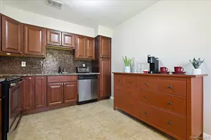 175 Main Ave, Wheatley Heights, NY 11798 - Photo 13