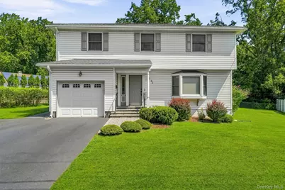 92 Edgewood Drive, Orangeburg, NY 10962 - Photo 1