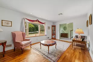 92 Edgewood Dr, Orangeburg, NY 10962 - Photo 9