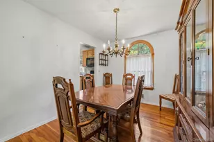 92 Edgewood Dr, Orangeburg, NY 10962 - Photo 11