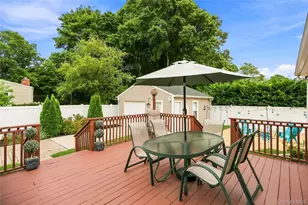 494 N Putnam Ave, Lindenhurst, NY 11757 - Photo 21