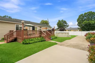 494 N Putnam Avenue, Lindenhurst, NY 11757 - Photo 17