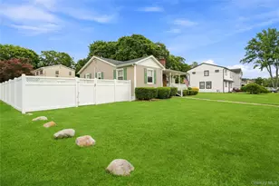 494 N Putnam Ave, Lindenhurst, NY 11757 - Photo 3