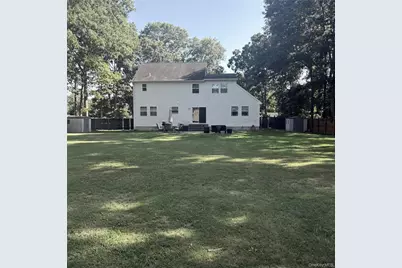 109 Crestwood Drive, Shirley, NY 11967 - Photo 21
