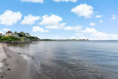50 Echo Bay Drive, New Rochelle, NY 10805 - Photo 7