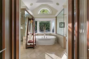 50 Echo Bay Dr, New Rochelle, NY 10805 - Photo 33