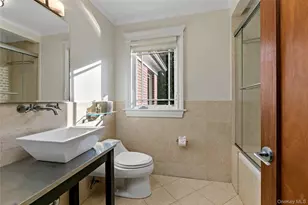 50 Echo Bay Dr, New Rochelle, NY 10805 - Photo 35