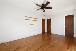 60-43 69th Pl, Maspeth, NY 11378 - Photo 9