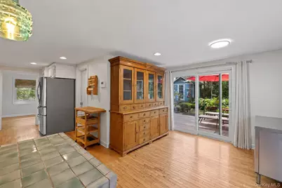 18 Walnut Avenue, Setauket, NY 11733 - Photo 9