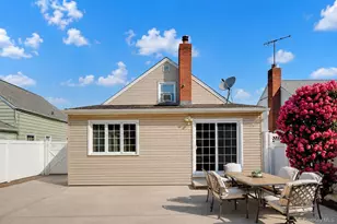 22 Shine Pl, Valley Stream, NY 11581 - Photo 15