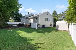 8 Foxwood Ave, Suffern, NY 10901 - Photo 29