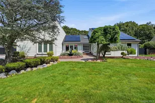 31 Deer Run, East Islip, NY 11730 - Photo 5