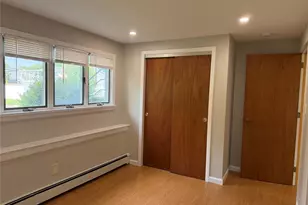 110 Clinton Ave, Port Jefferson, NY 11776 - Photo 15