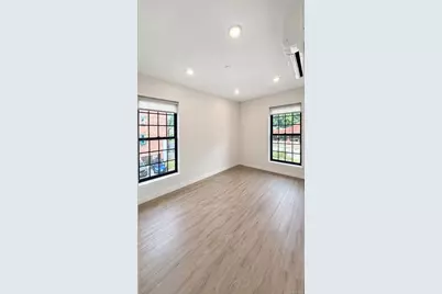 136 South #201, Poughkeepsie, NY 12601 - Photo 3