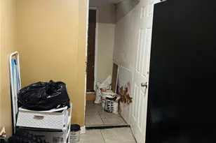 342 E 194th St, Bronx, NY 10458 - Photo 27