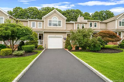 26 Kettle Hole Road, Manorville, NY 11949 - Photo 9