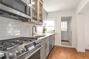 30-91 37th St, Astoria, NY 11103 - Photo 7