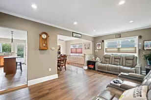 183 Horton Ave, Valley Stream, NY 11581 - Photo 7