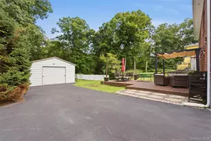 8 Arbutus St, Putnam Valley, NY 10579 - Photo 23
