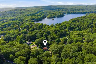 8 Arbutus St, Putnam Valley, NY 10579 - Photo 3