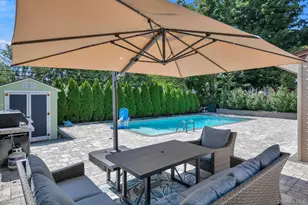 11 Sprucewood Dr, Levittown, NY 11756 - Photo 15