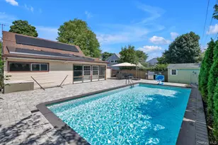 11 Sprucewood Dr, Levittown, NY 11756 - Photo 13