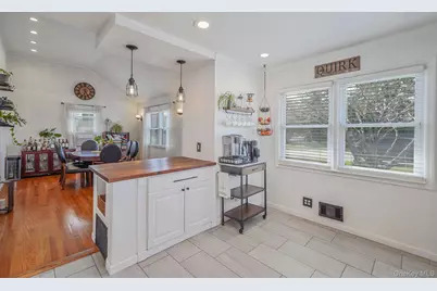 35 Thorburn Avenue, Patchogue, NY 11772 - Photo 15