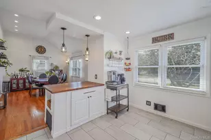 35 Thorburn Ave, Patchogue, NY 11772 - Photo 15