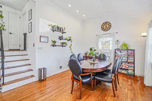 35 Thorburn Ave, Patchogue, NY 11772 - Photo 11