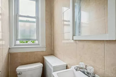 4041 Duryea Avenue, Bronx, NY 10466 - Photo 17