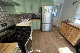20 Blackburn Ave, Beacon, NY 12508 - Photo 7