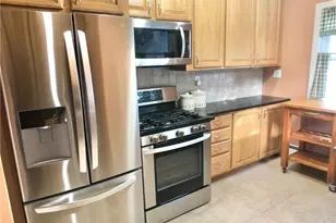 72 Stewart Ave, Eastchester, NY 10709 - Photo 3