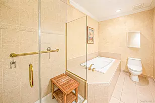 602 Bardini Dr, Melville, NY 11747 - Photo 19