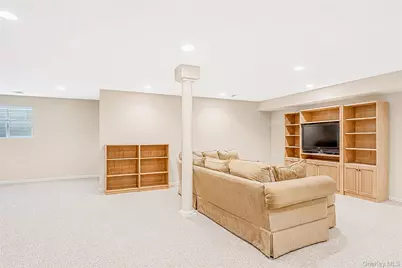 602 Bardini Drive, Melville, NY 11747 - Photo 33